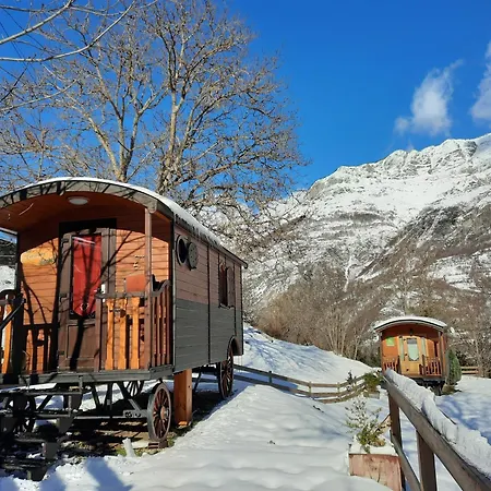 Chalet Roulotte Gentiane *
